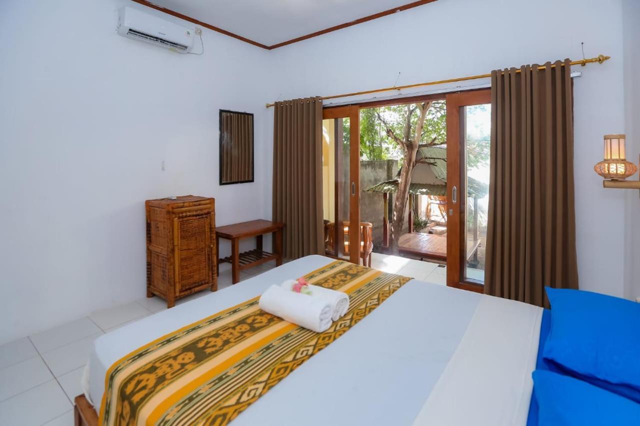 Radika House Apartment Gili Trawangan Luaran gambar