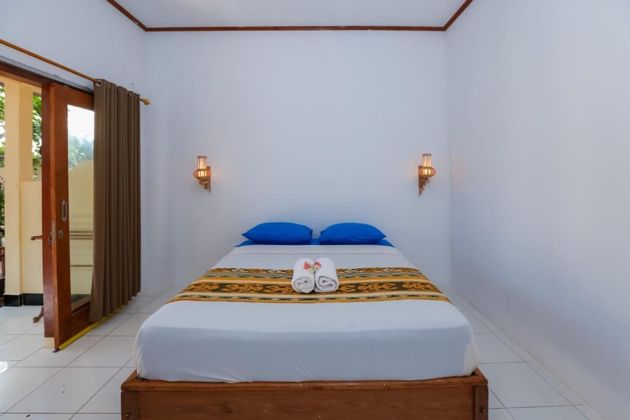Radika House Apartment Gili Trawangan Luaran gambar