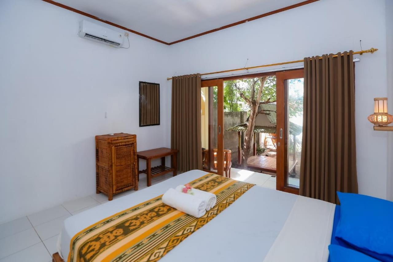 Radika House Apartment Gili Trawangan Luaran gambar
